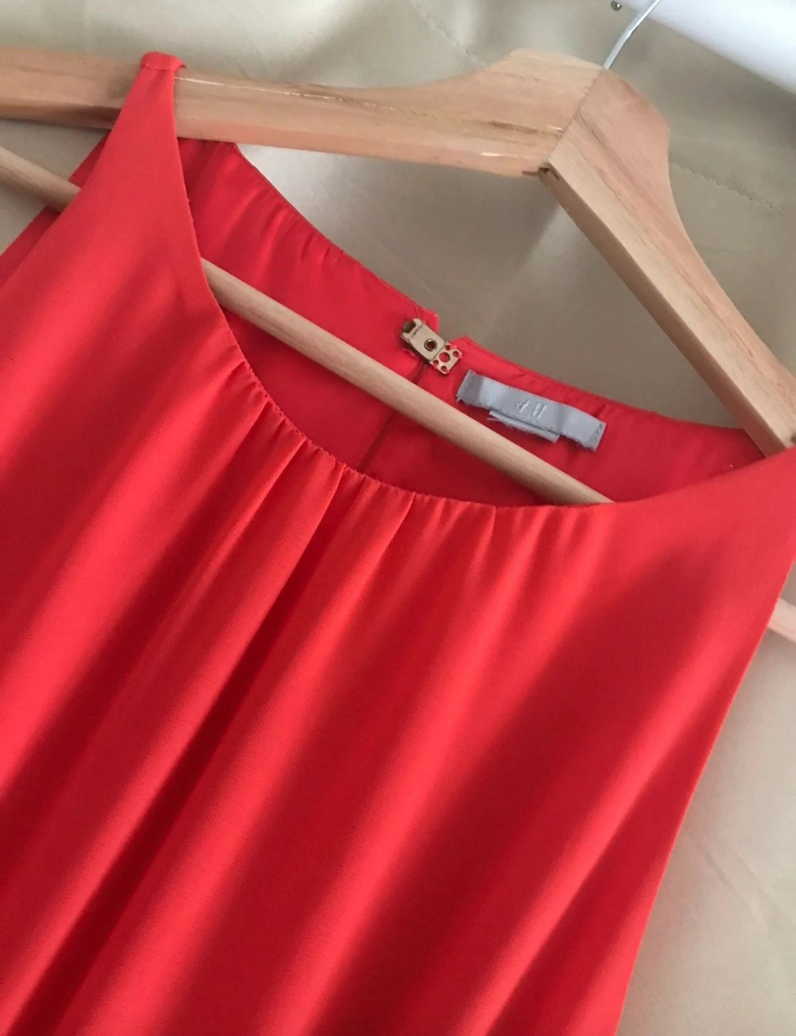 🌺Robe rouge / orangé fluide H&M – Taille M- Parfait état 🌺